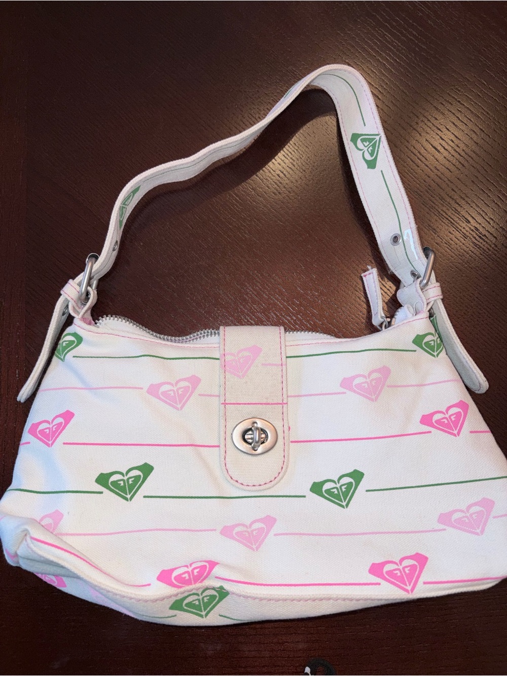 *VINTAGE* Roxy White Shoulder Bag with Pink and Green Heart Motif